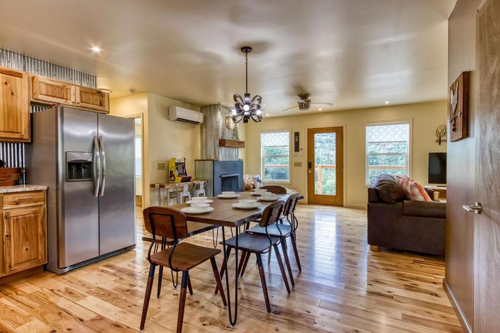 Key Lime Pie, Hot Tub,Wifi, 1089 Free Tickets Each Paid Day, Dollywood And More Gatlinburg Exterior foto