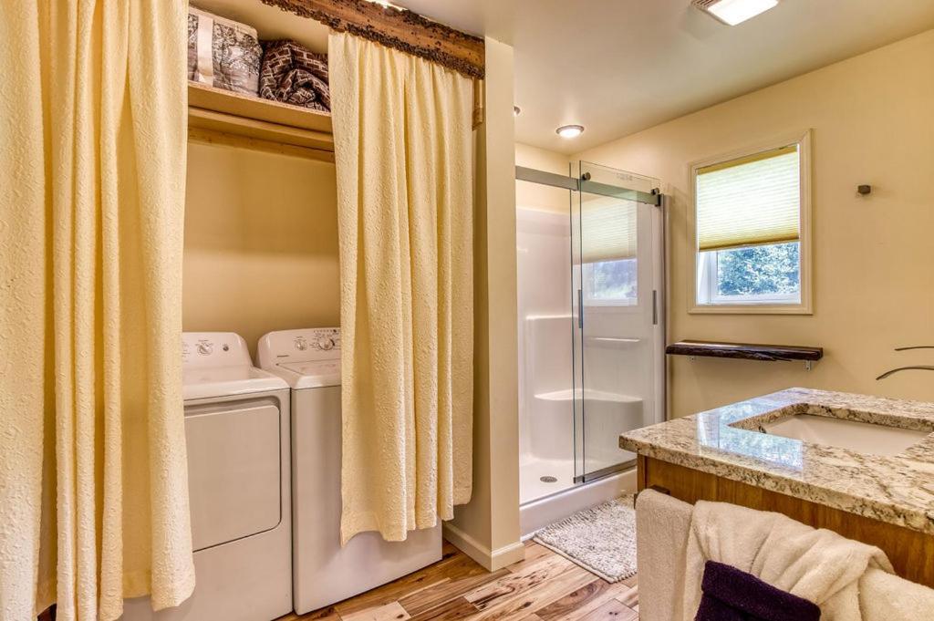 Key Lime Pie, Hot Tub,Wifi, 1089 Free Tickets Each Paid Day, Dollywood And More Gatlinburg Exterior foto
